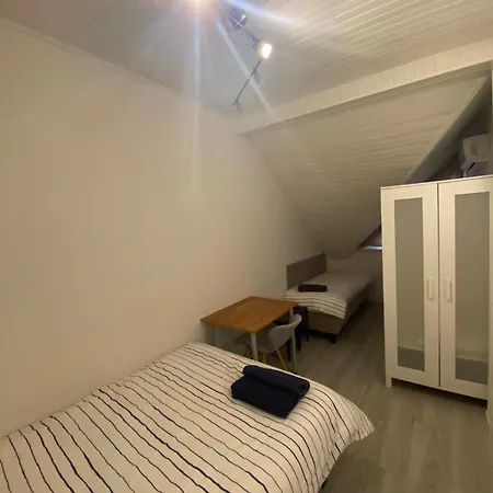 Bezagenta Twin Bemowo Hostel Warschau